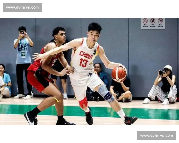 广东新星陈家政:60% 三分命中率,剑指胡徐核心位? 广东新星陈家政:60% 三分命中率,剑指胡徐核心位?