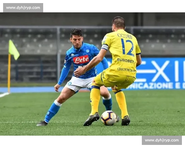 回看那不勒斯争议点球：VAR 沉默下的意甲变局