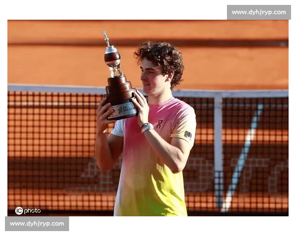 19 岁丰塞卡巴塞尔封王！首夺 500 赛冠跻身 TOP30